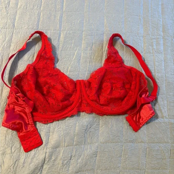 Delicates Scarlet Red Lace Bra Adjustable straps Underwire - Picture 3 of 6